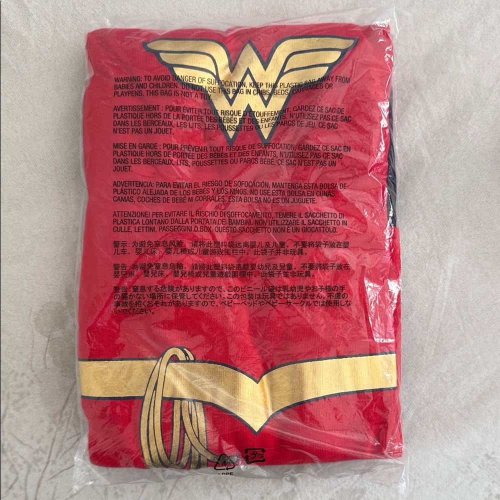 NWT Gap Girls Kids Wonder Woman Red and Gold Pajama Set Organic Cotton size 5